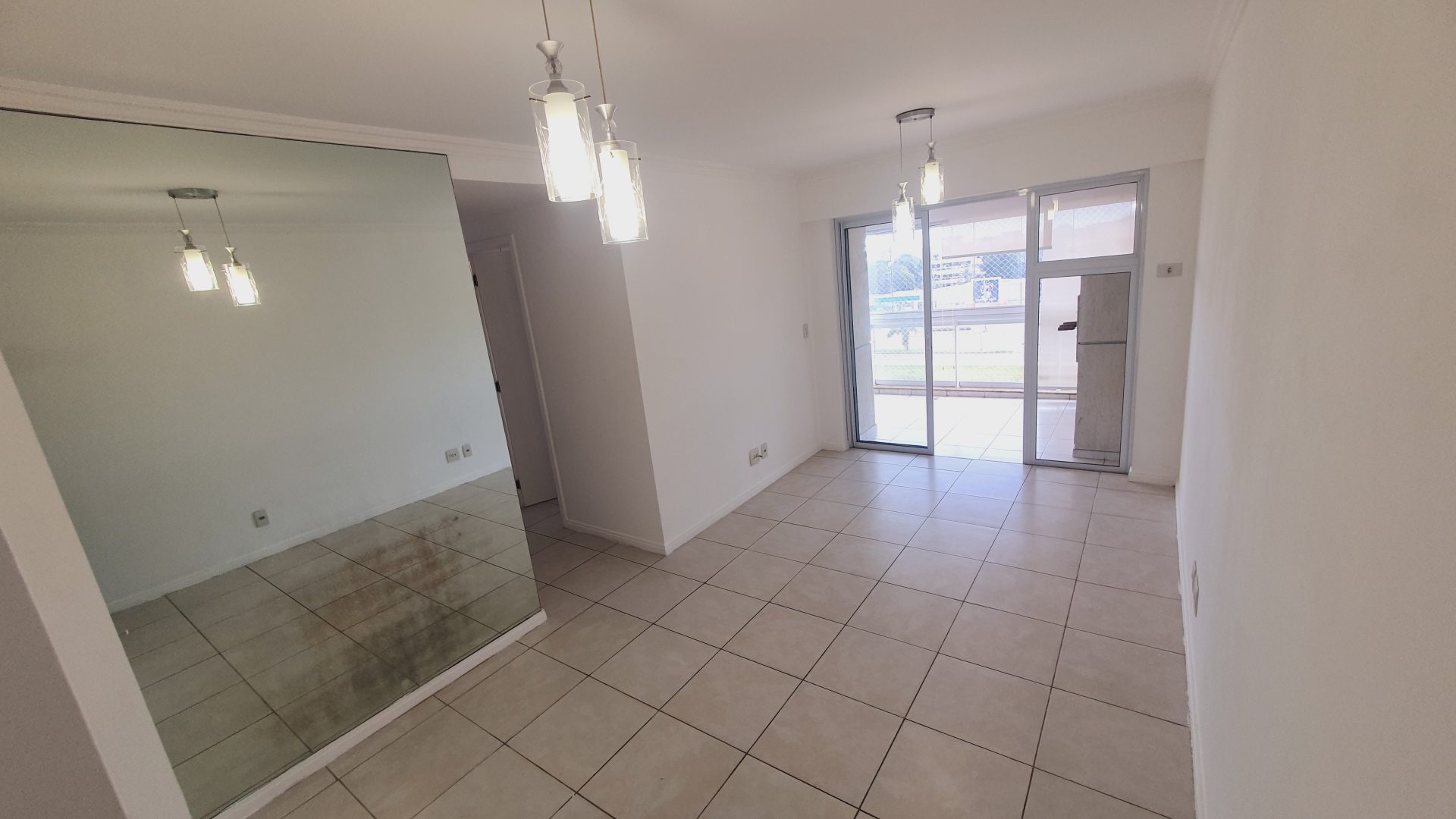 Apartamento de 2 Quartos – Recreio dos Bandeirantes