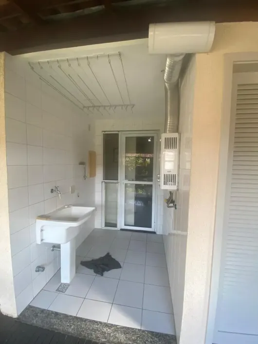 Casa de Condomínio com 3 Quartos para alugar, 205m² – Freguesia